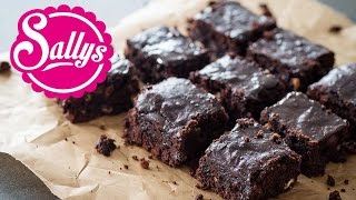 Brownies  schokoladig saftig und lecker  Sallys Lieblingsrezept  Sallys Welt [upl. by Ortrude]