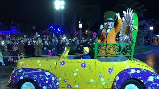 Sensational Biggest Parade ever at Disneyland Paris New Years Eve Parade 2017 [upl. by Roderick]