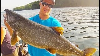 Pêche à la truite grise monstre au Memphrémagog  Monster lake trout fishing on Memphrémagog lake [upl. by Apgar552]