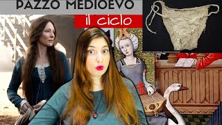 PAZZO MEDIOEVO 3  IL CICLO MESTRUALE [upl. by Ardnoyek]