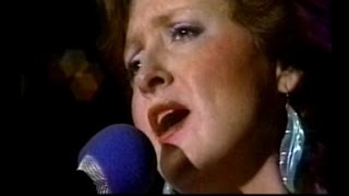 Bonnie Raitt  Love Has No Pride  Austin City Limits 1984 [upl. by Losyram]