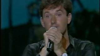 Daniel ODonnell  The Road and the Miles to Dundee [upl. by Keisling837]