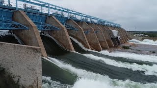 When dam floodgates on the Colorado River open in Central Texas [upl. by Mcnully767]