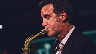 Amazing Saxophone Solo – Eric Marienthal [upl. by Adrahs857]