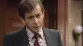 The empty hospital  Yes Minister  BBC comedy [upl. by Vania211]