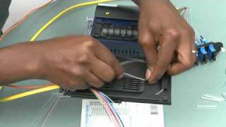 Splicing in a Reduced Length Splice Tray M67110 [upl. by Margetts]