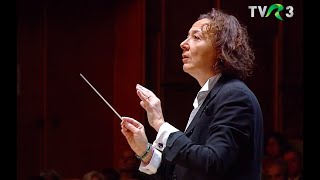 Tchaikovsky  Symphony No 5  Nathalie Stutzmann [upl. by Kutzenco958]