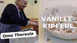 Die 92jährige Oma Theresia teilt ihr Vanillekipferl Rezept mit Cooking Grannies [upl. by Farnsworth]