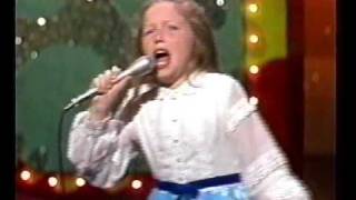 Lena Zavaroni Sings quotMamaquot on Tonight Show [upl. by Thamos]