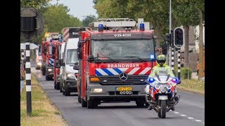 Optocht Brandweerdag 2018 heel veel sirenes Almere [upl. by Branscum]