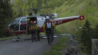 Last rescue training for the Alouette III HBXOF Lauterbrunnen 17th May 2014 [upl. by Pogue]