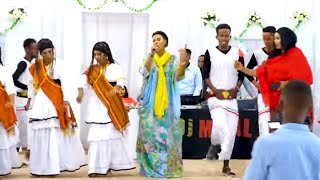 FARXIYA KABAYARE HEESTII SOMALILAND LIVE SHOW 2020 [upl. by Annaujat934]