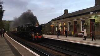 Braunton passes Todmorden [upl. by Nirra465]