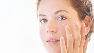 How zinc oxide works in your skincare  The Science of your Skincare [upl. by Etsyrk]