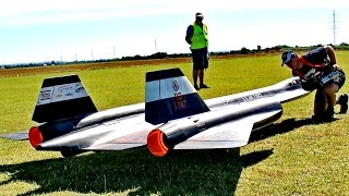 AMAZING  HUGE RC SR71 BLACKBIRD LOCKHEED YF12  RC TURBINE MODEL JET  FLIGHT DEMONSTRATION [upl. by Hannis]