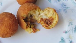 How to make italian arancini  Fried rice balls [upl. by Teodoro165]