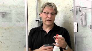 Regelmatig reinigen douche [upl. by Seve]