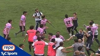 Las piñas entre Fenix y Acassuso por Copa Argentina HD [upl. by Atteiram]