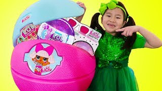 Jannie Pretend Play w Giant LOL Surprise Toys Haul [upl. by Redvers]