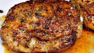 Juicy Baked Chicken Thigh in The Oven [upl. by Edda241]