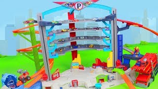 Hot Wheels Ultimate Garage mit Spielzeugautos von Lightning McQueen amp Blaze für Kinder [upl. by Llekcir]