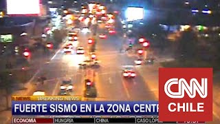 Así se sintió en vivo el terremoto en CNN Chile [upl. by Annaik945]