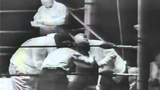 1955921 Rocky Marciano vs Archie Moore [upl. by Ivar]