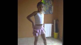 NIÑA BAILANDO BACHATA [upl. by Abbi]